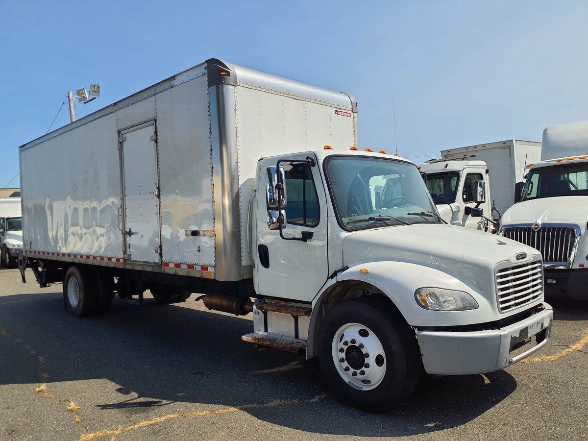 2016 Freightliner/Mercedes M2 106 657416