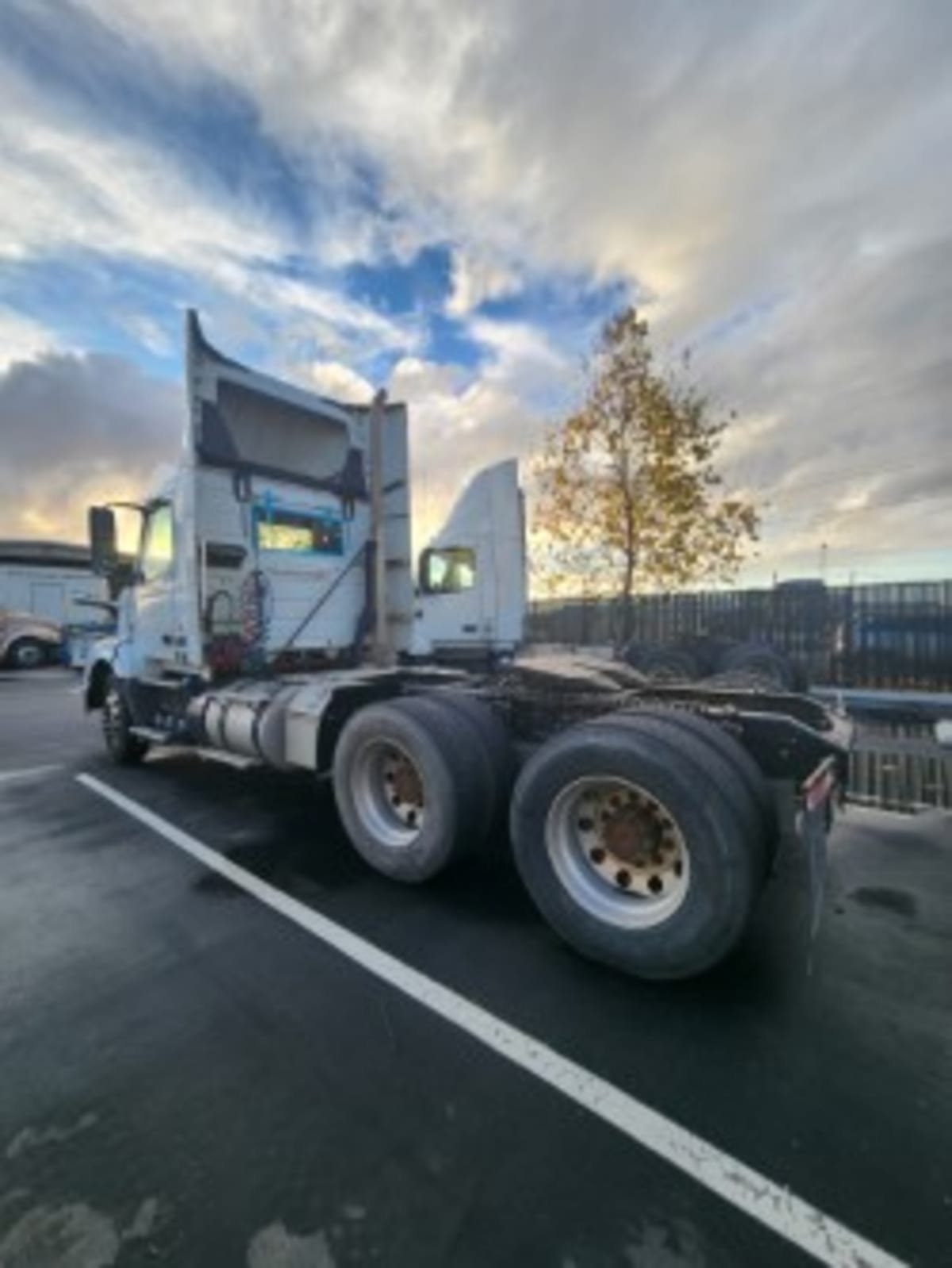 2016 Volvo VNL64TRACTOR 657535