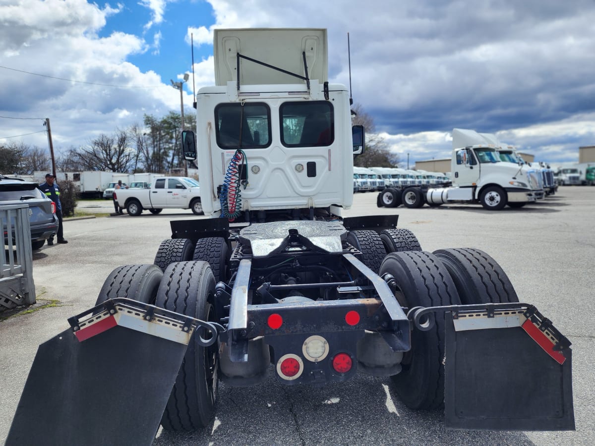 2016 Freightliner/Mercedes CASCADIA 125 657546