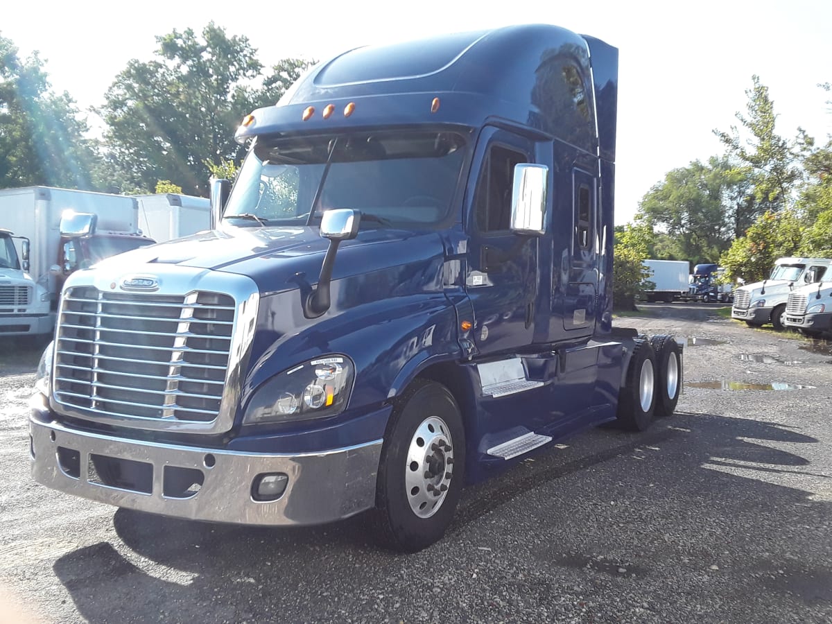 2016 Freightliner/Mercedes CASCADIA 125 657588