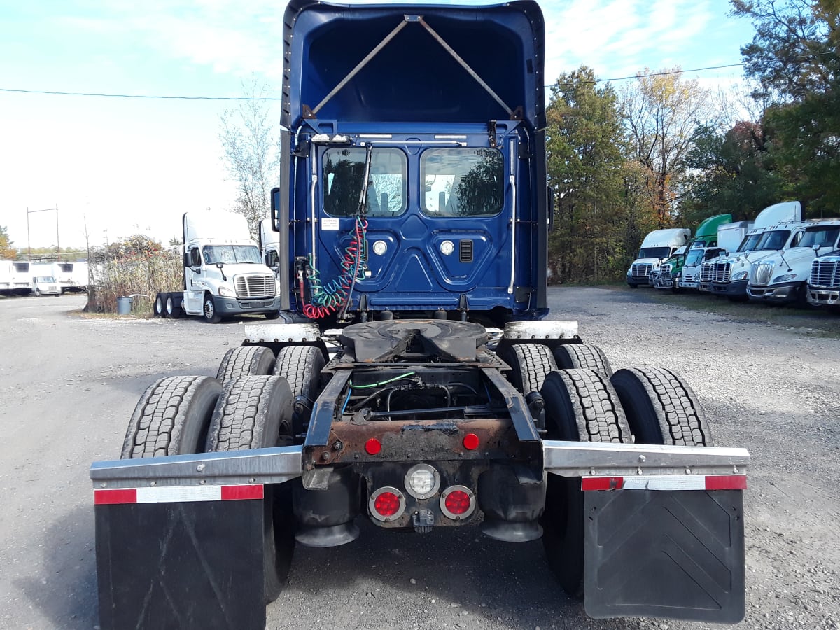 2016 Freightliner/Mercedes CASCADIA 125 657596