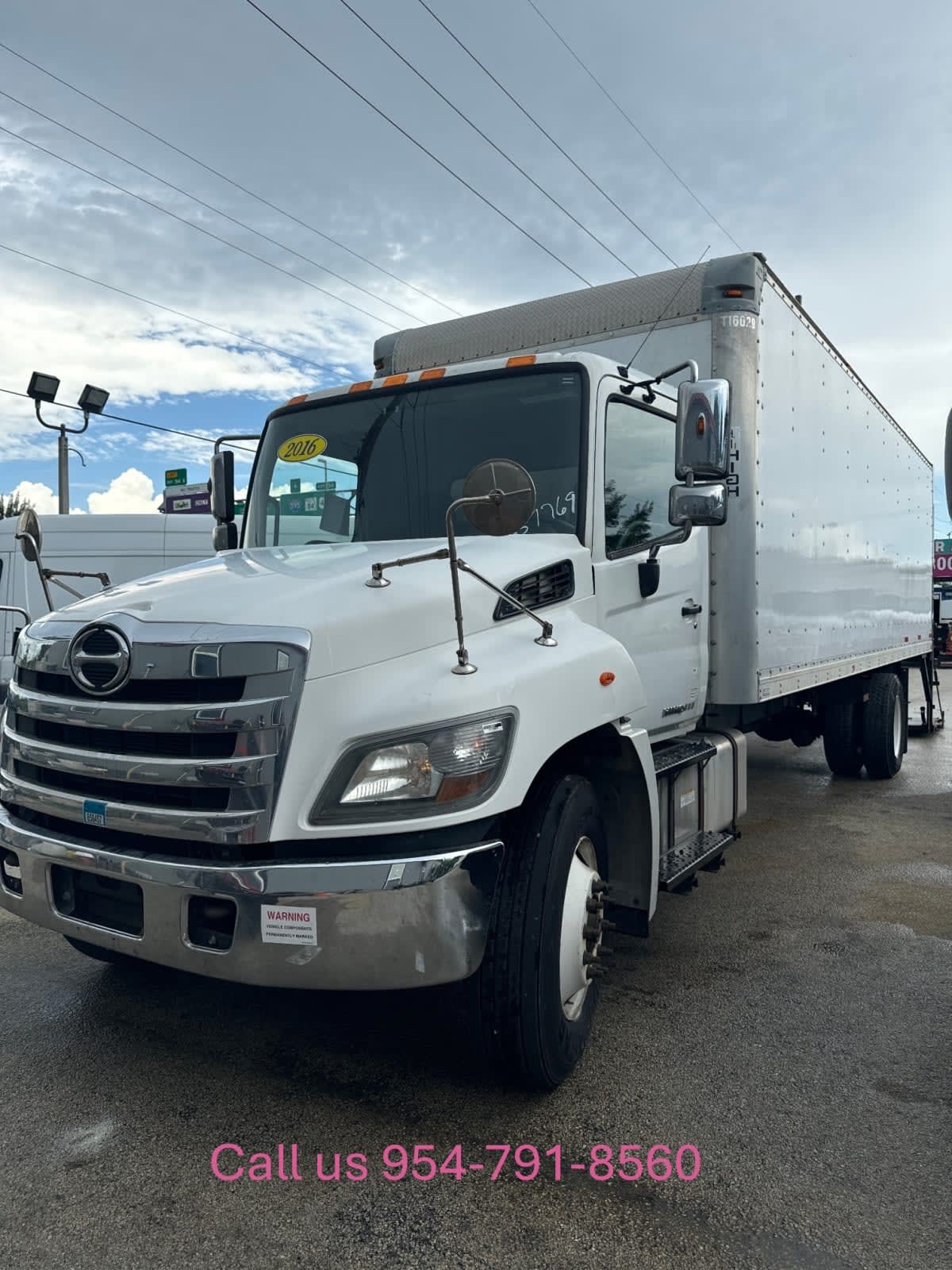 2016 Hino 338 657769