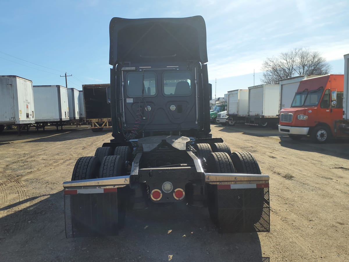 2016 Freightliner/Mercedes CASCADIA 125 657784