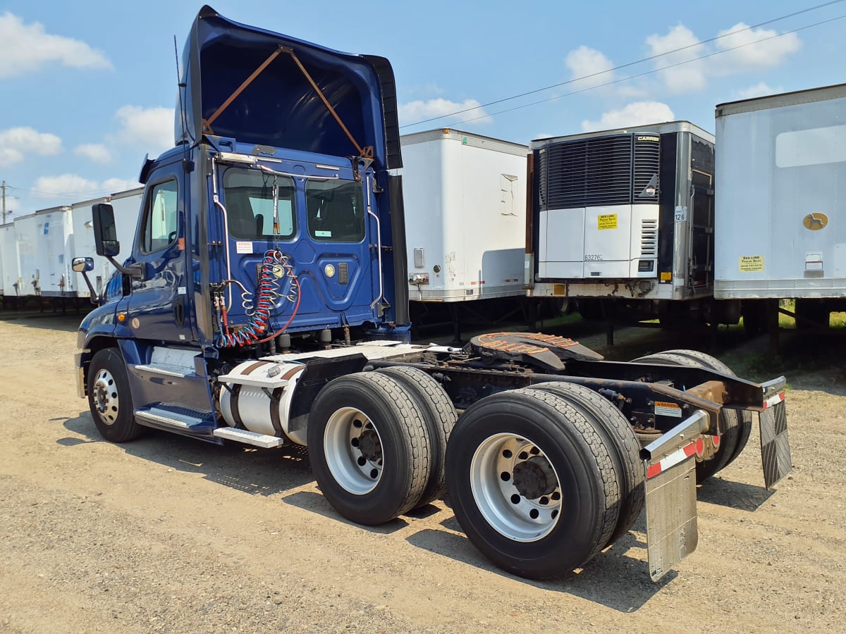 2016 Freightliner/Mercedes CASCADIA 125 657786