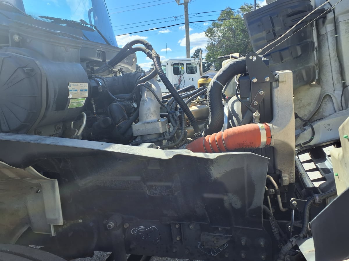 2016 Hino 338 657797