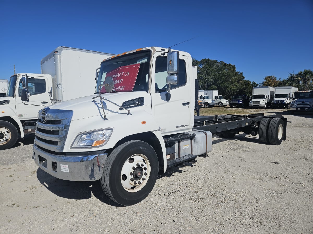 2016 Hino 338 657807