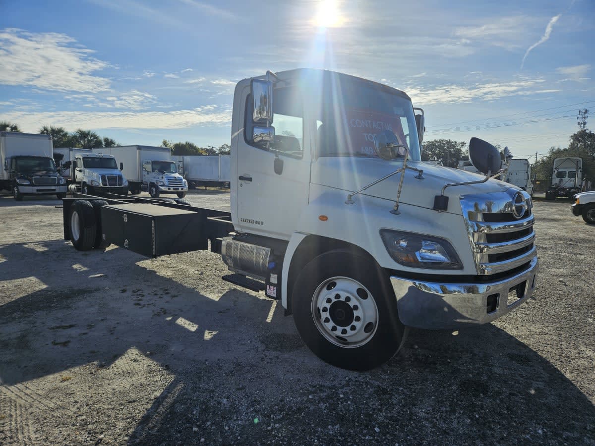 2016 Hino 338 657808