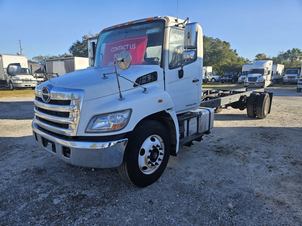 2016 Hino 338 657811