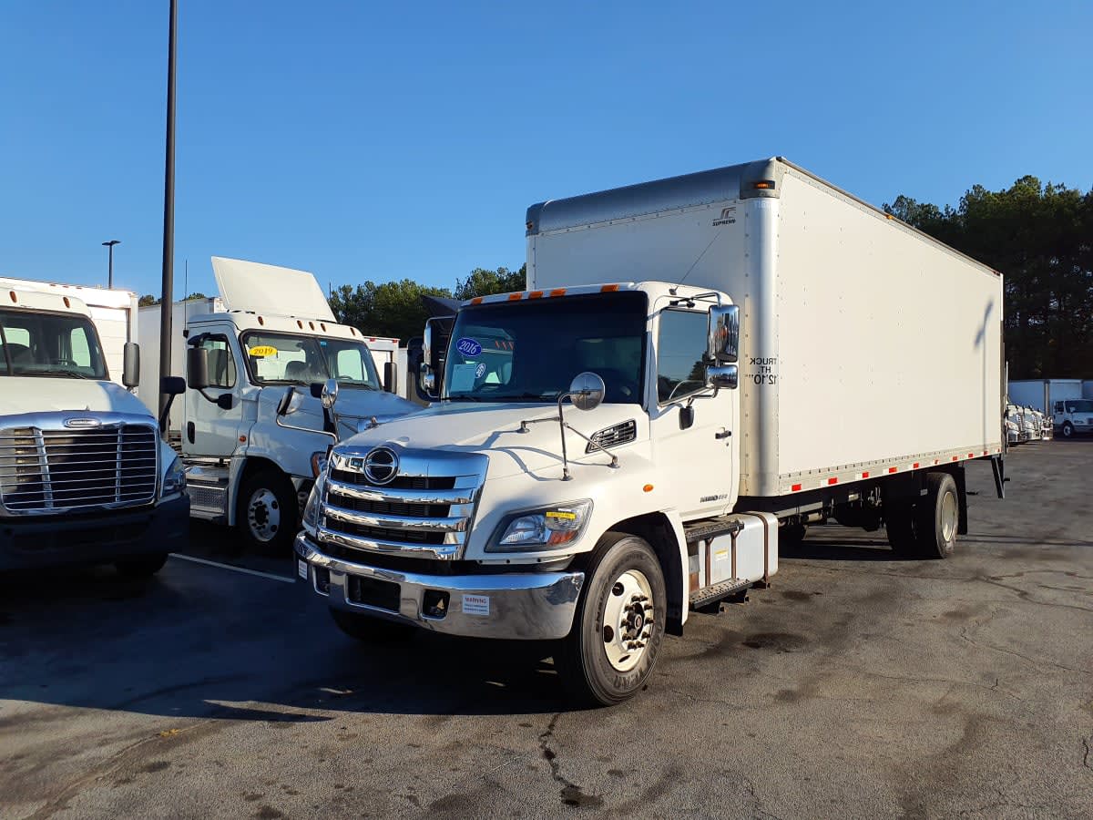 2016 Hino 338 657815