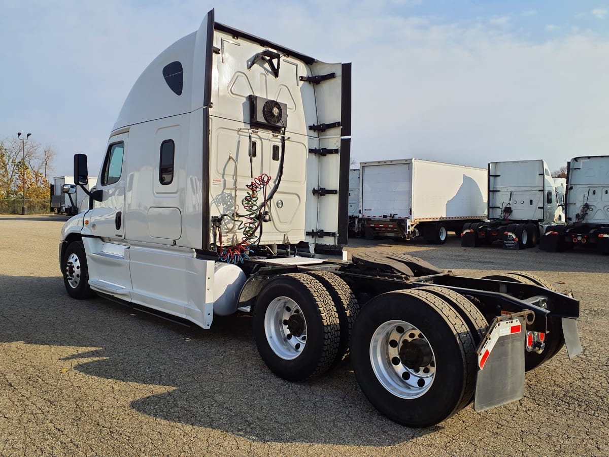 2016 Freightliner/Mercedes CASCADIA 125 657835