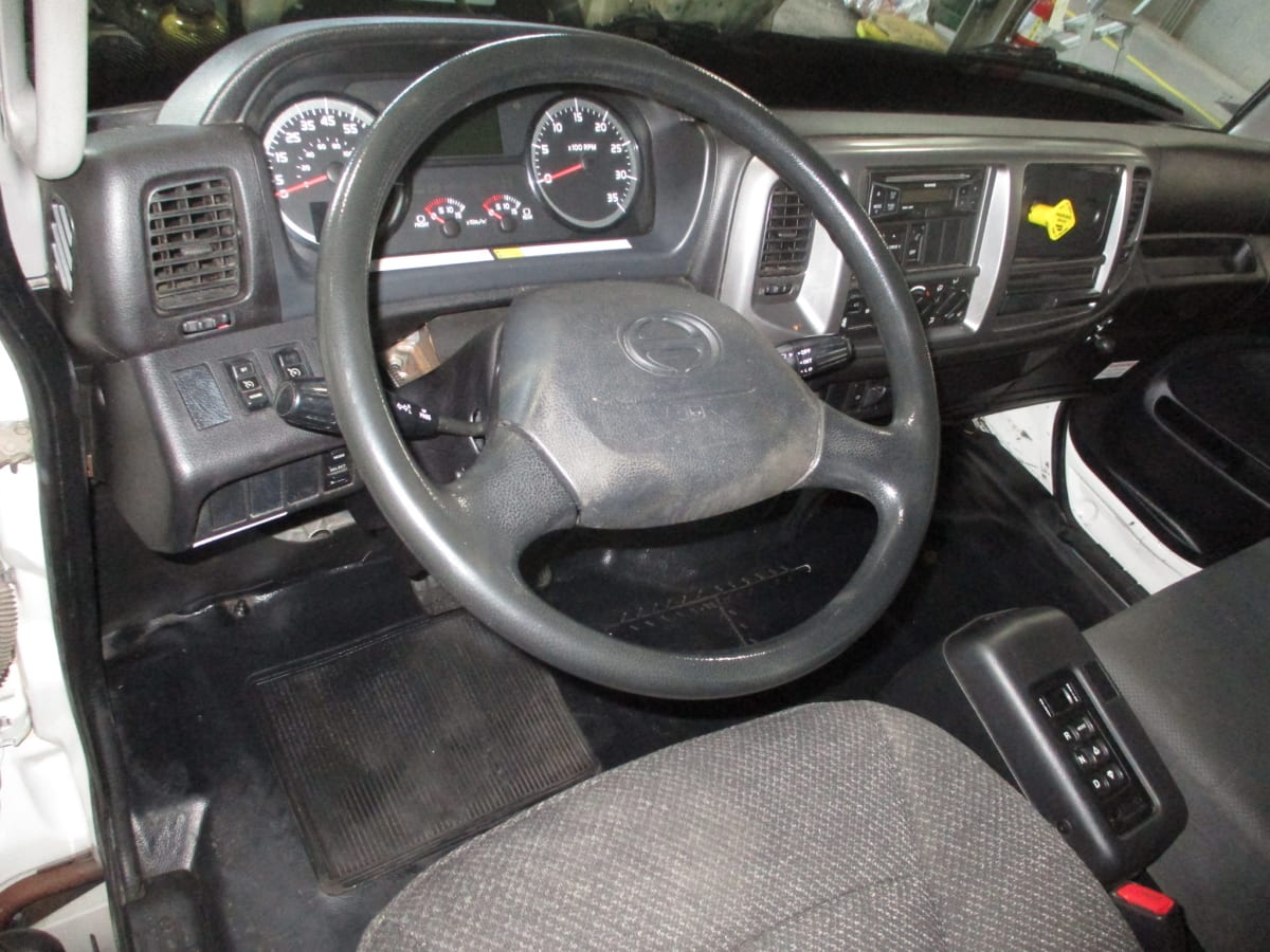 2016 Hino 338 657851