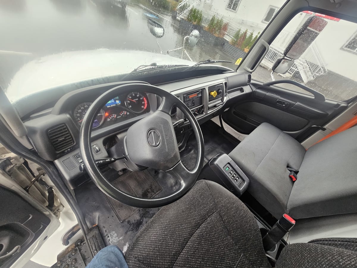 2016 Hino 338 657853