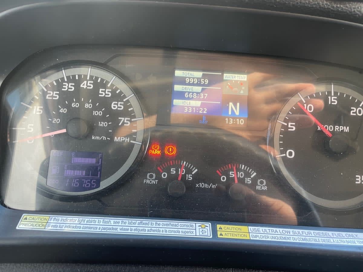 2016 Hino 338 657855