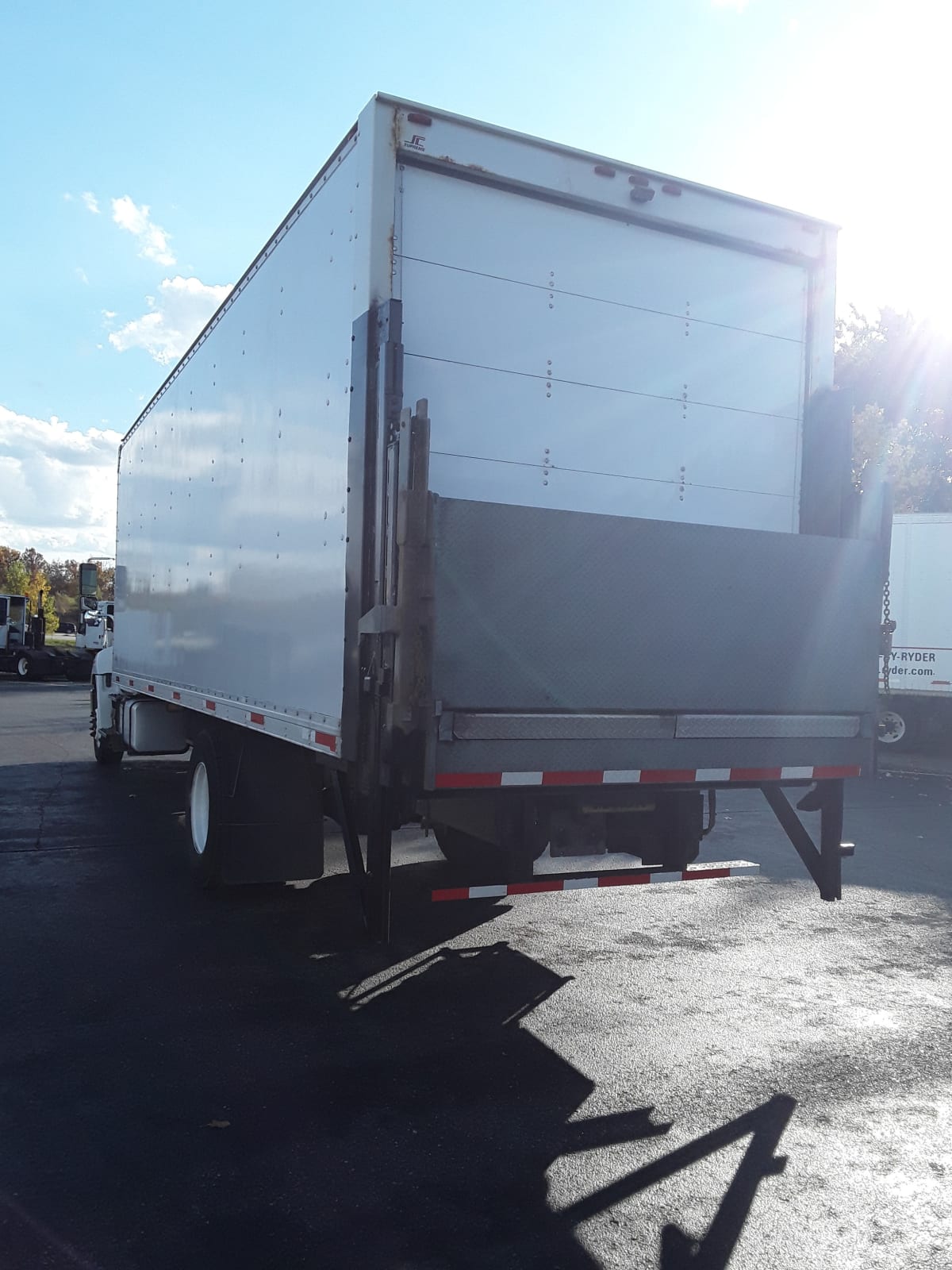 2016 Hino 338 657870