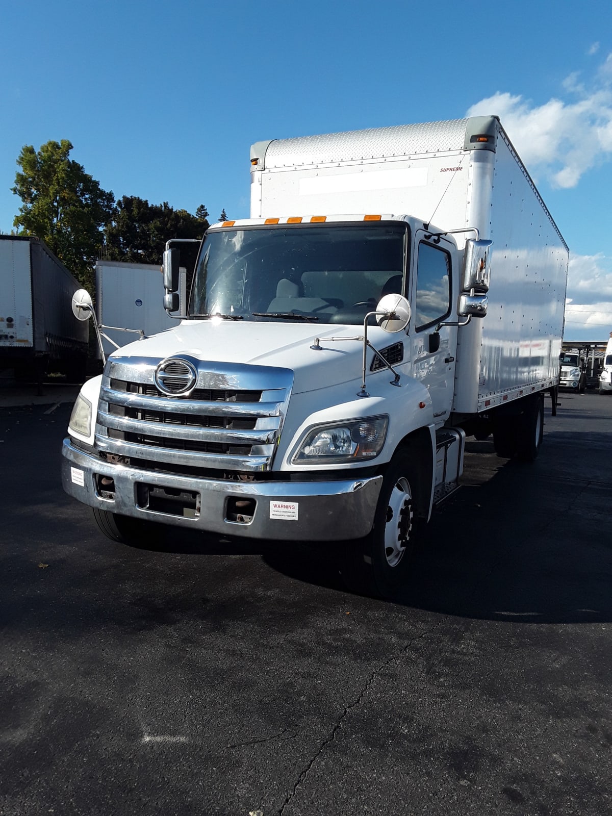 2016 Hino 338 657870
