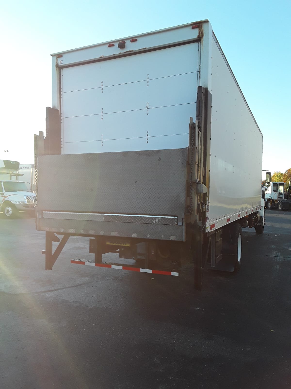 2016 Hino 338 657872