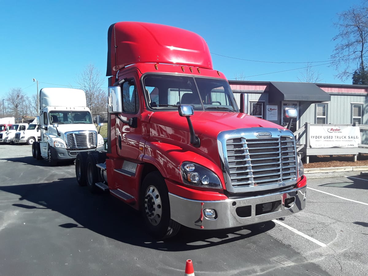 2016 Freightliner/Mercedes CASCADIA 125 657873