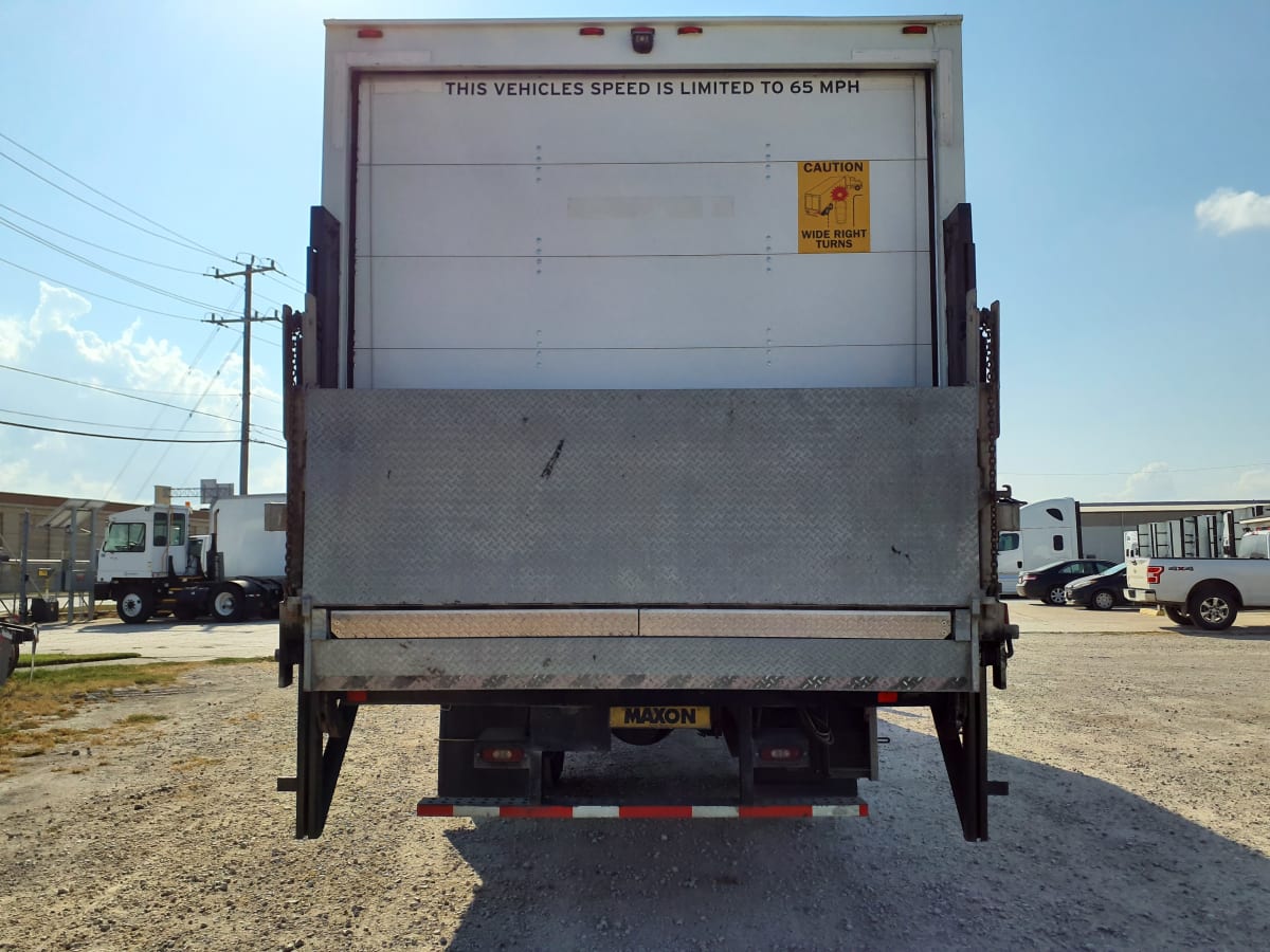 2016 Hino 338 657904
