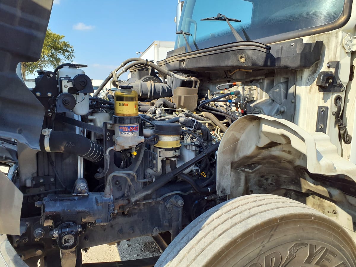2016 Hino 338 657904