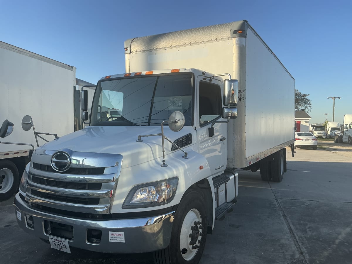 2016 Hino 338 657907