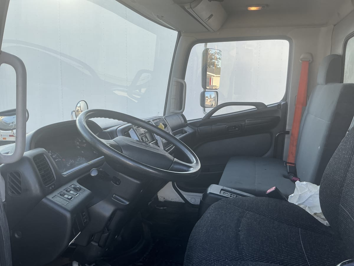2016 Hino 338 657907