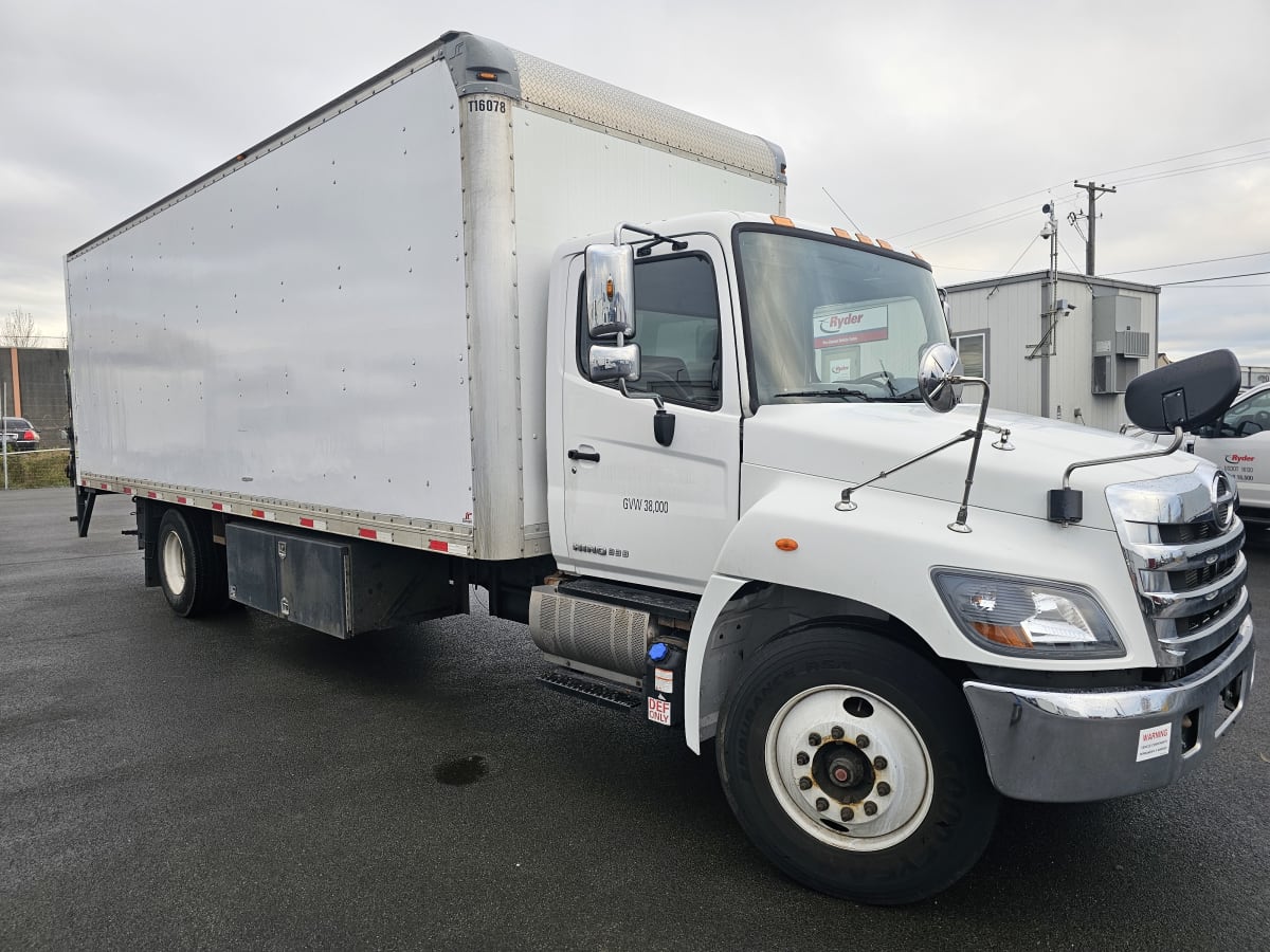 2016 Hino 338 657913