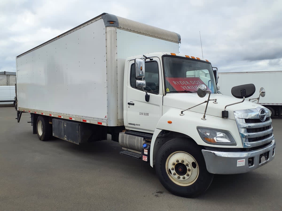 2016 Hino 338 657914