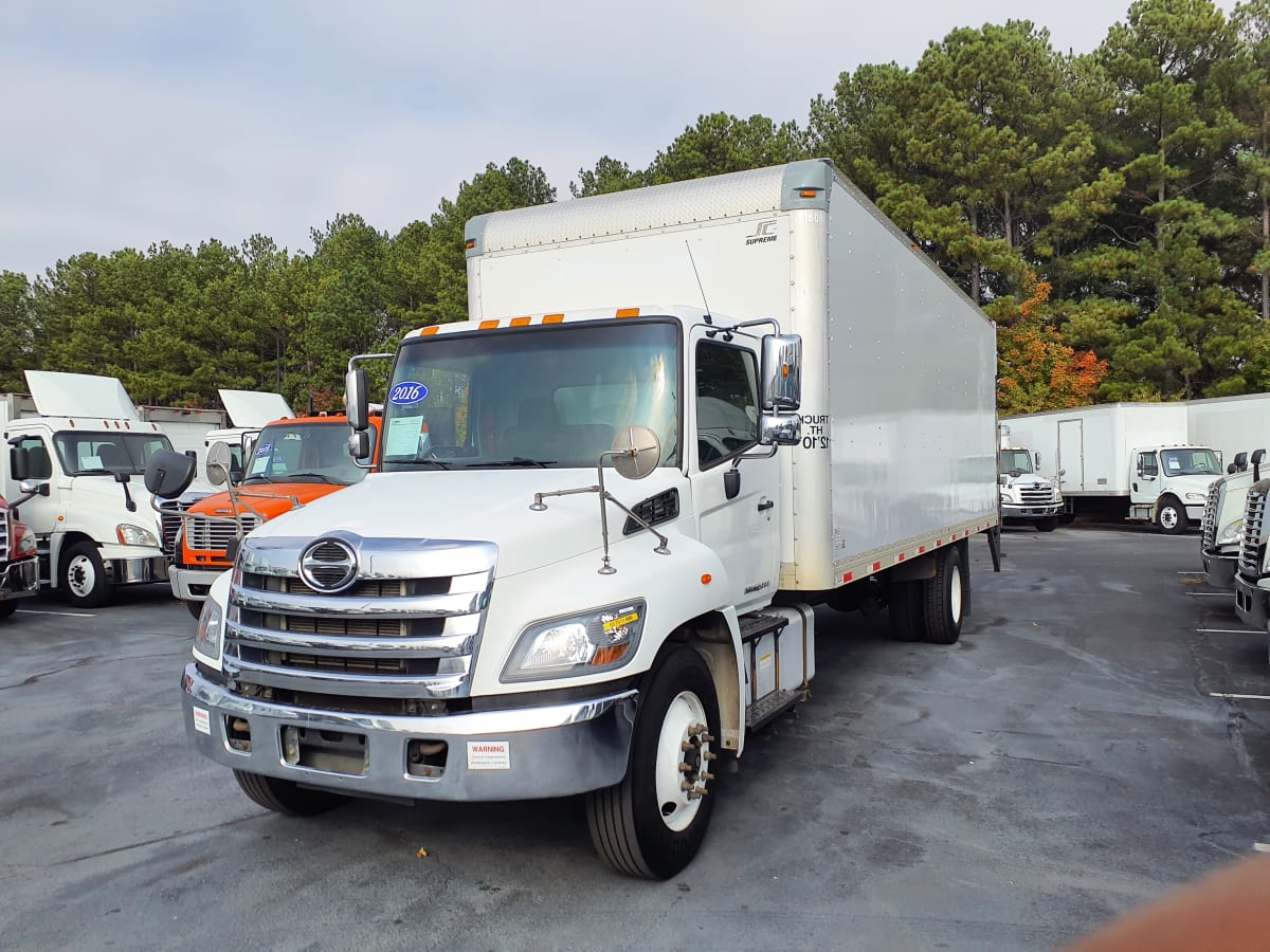 2016 Hino 338 657915