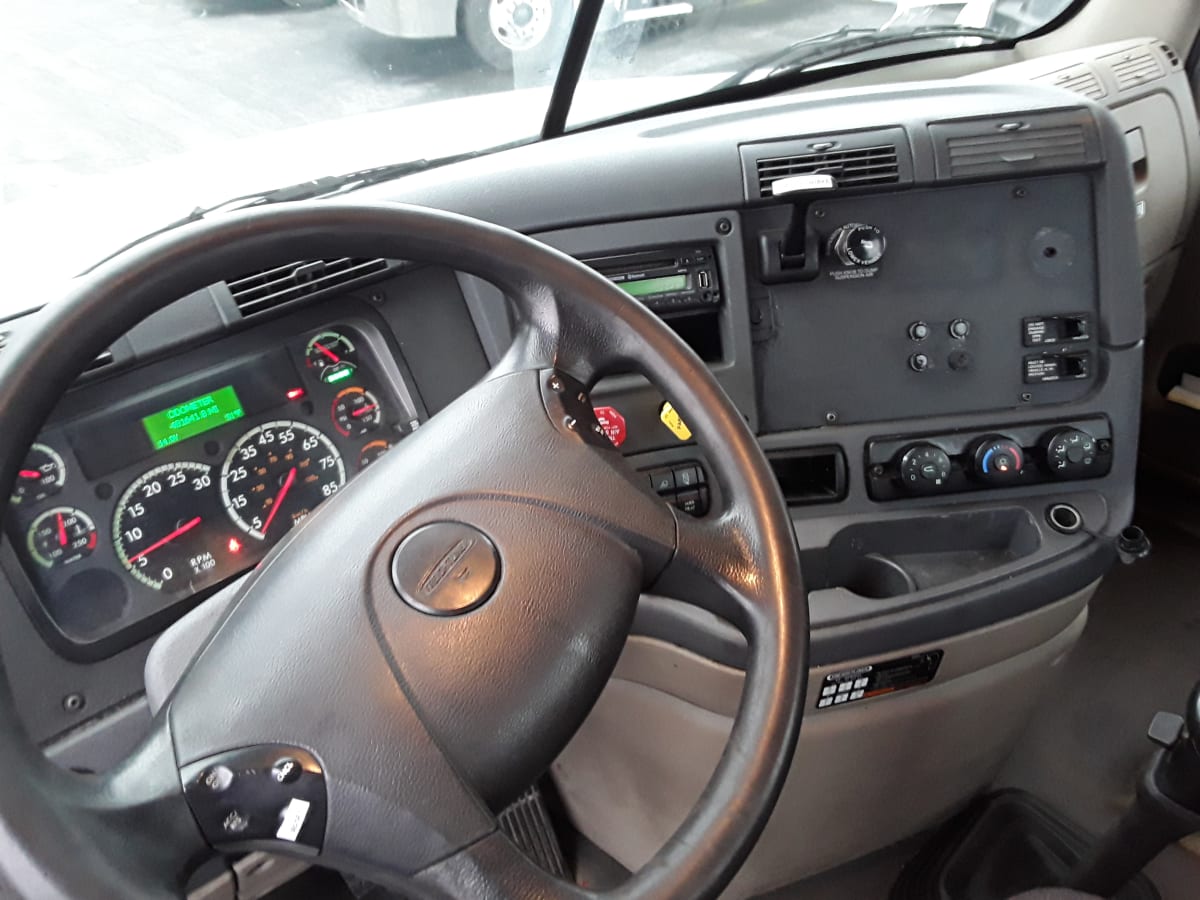 2016 Freightliner/Mercedes CASCADIA 125 657989