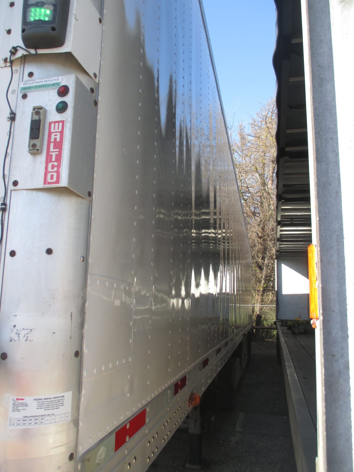 2016 Utility Trailers VS2RA 48/162/102 658056