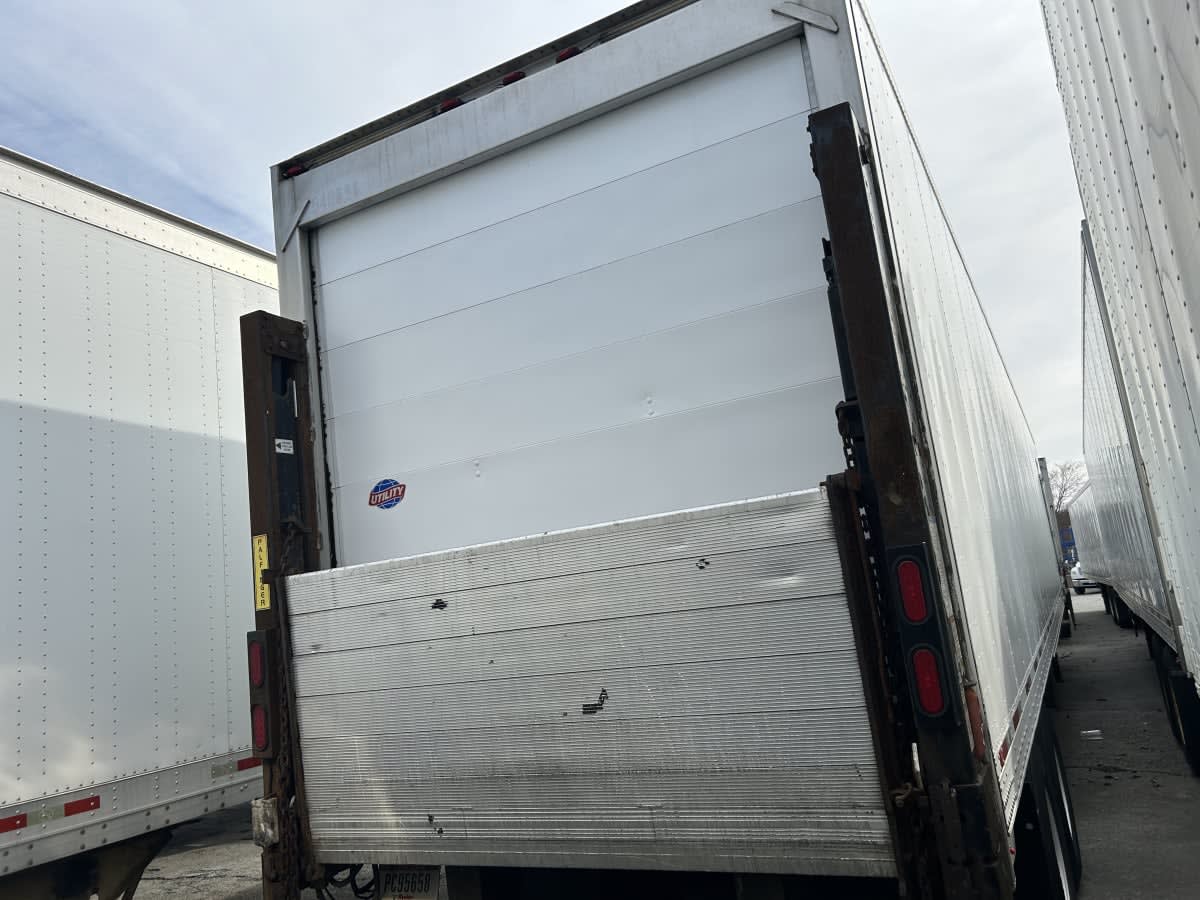 2016 Utility Trailers VS2RA 48/162/102 658069