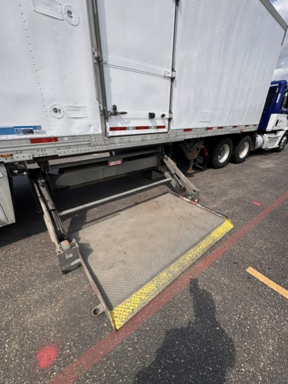 2016 Utility Trailers VS2RA 48/162/102 658077