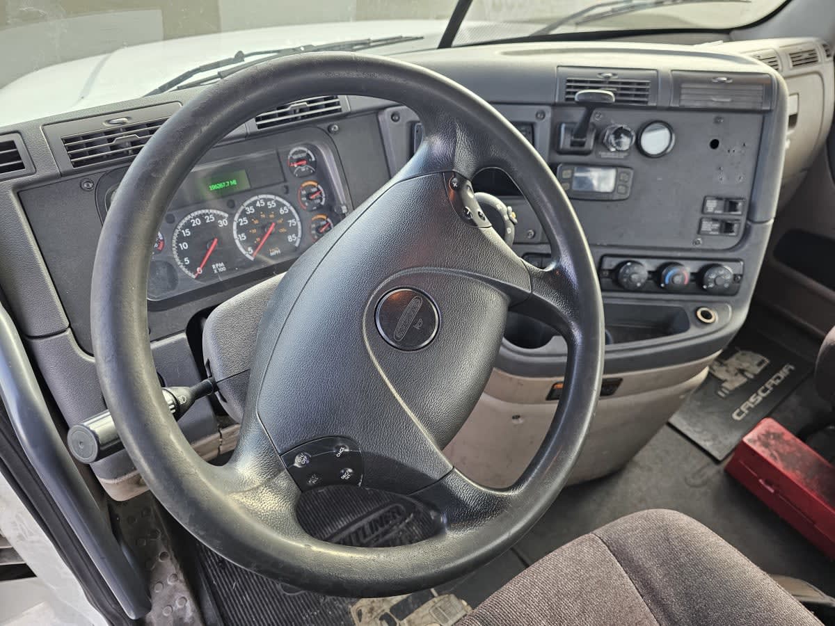 2016 Freightliner/Mercedes CASCADIA 125 658108