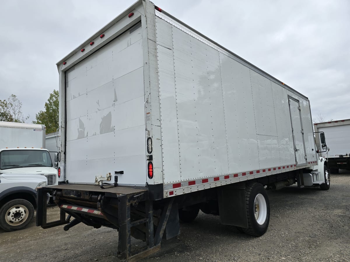 2016 Freightliner/Mercedes M2 106 658226
