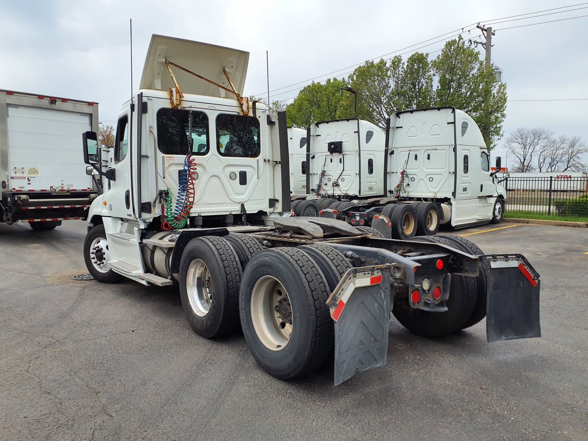 2016 Freightliner/Mercedes CASCADIA 125 658238