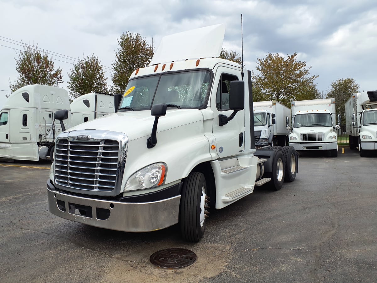 2016 Freightliner/Mercedes CASCADIA 125 658238