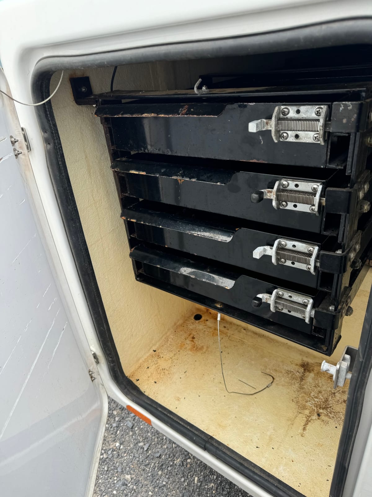 2016 Ford Motor Company F350 658240