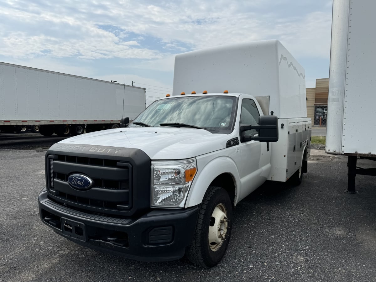 2016 Ford Motor Company F350 658240
