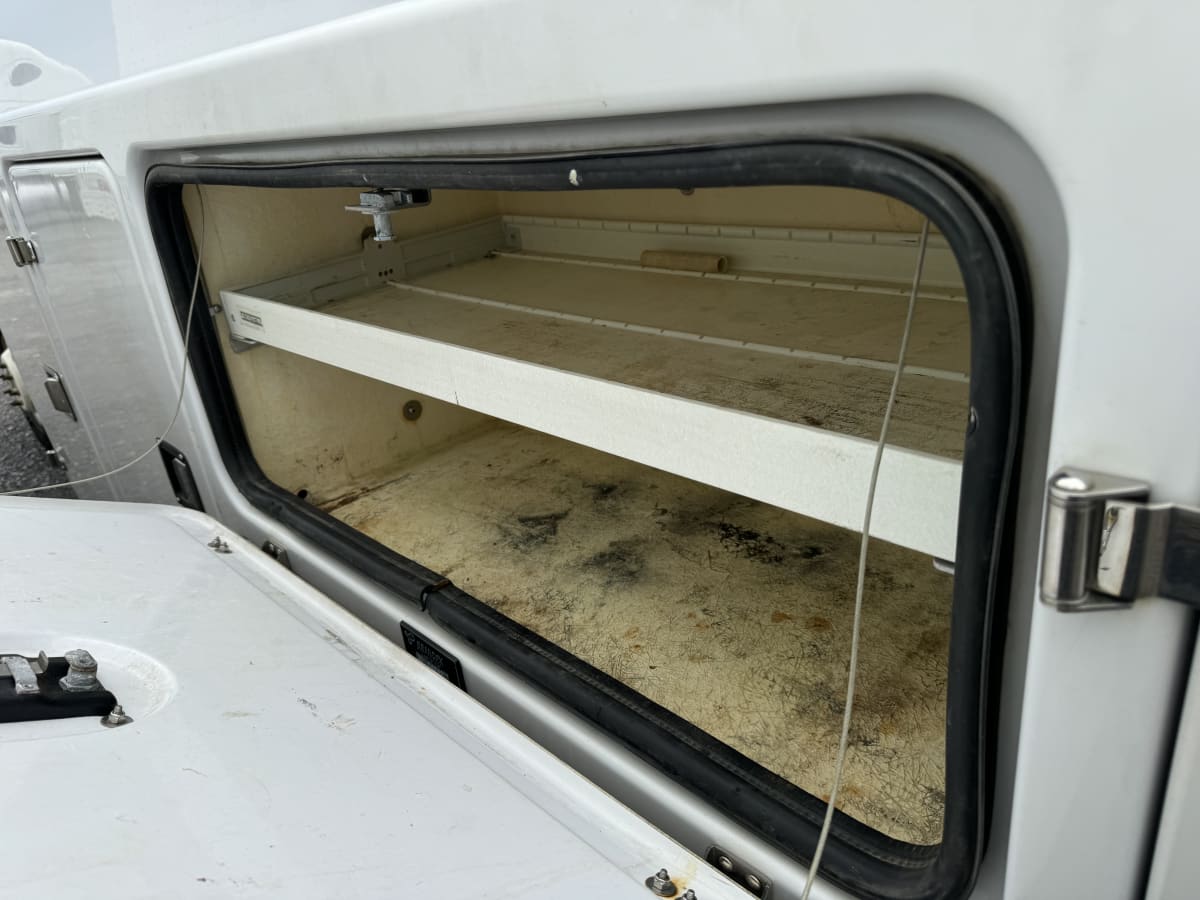 2016 Ford Motor Company F350 658240