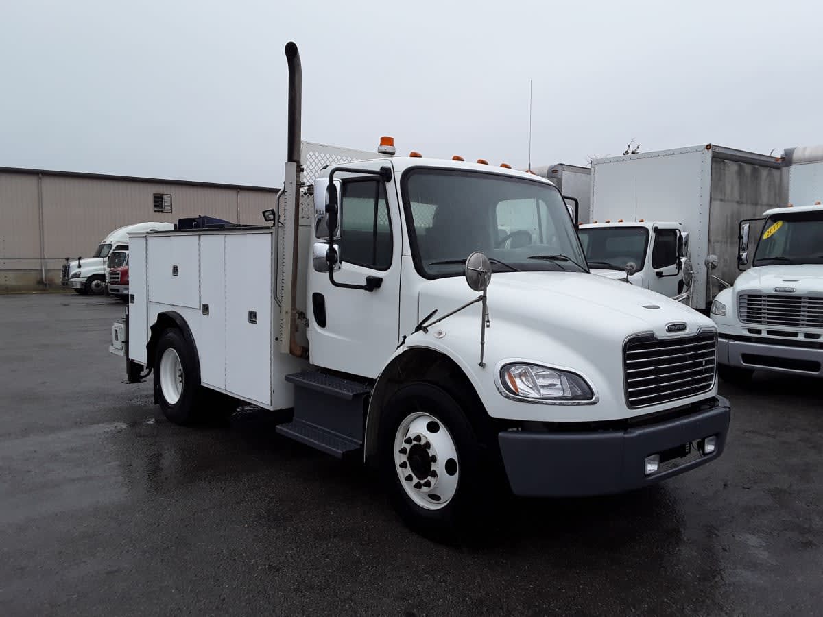 2017 Freightliner/Mercedes M2 106 658339