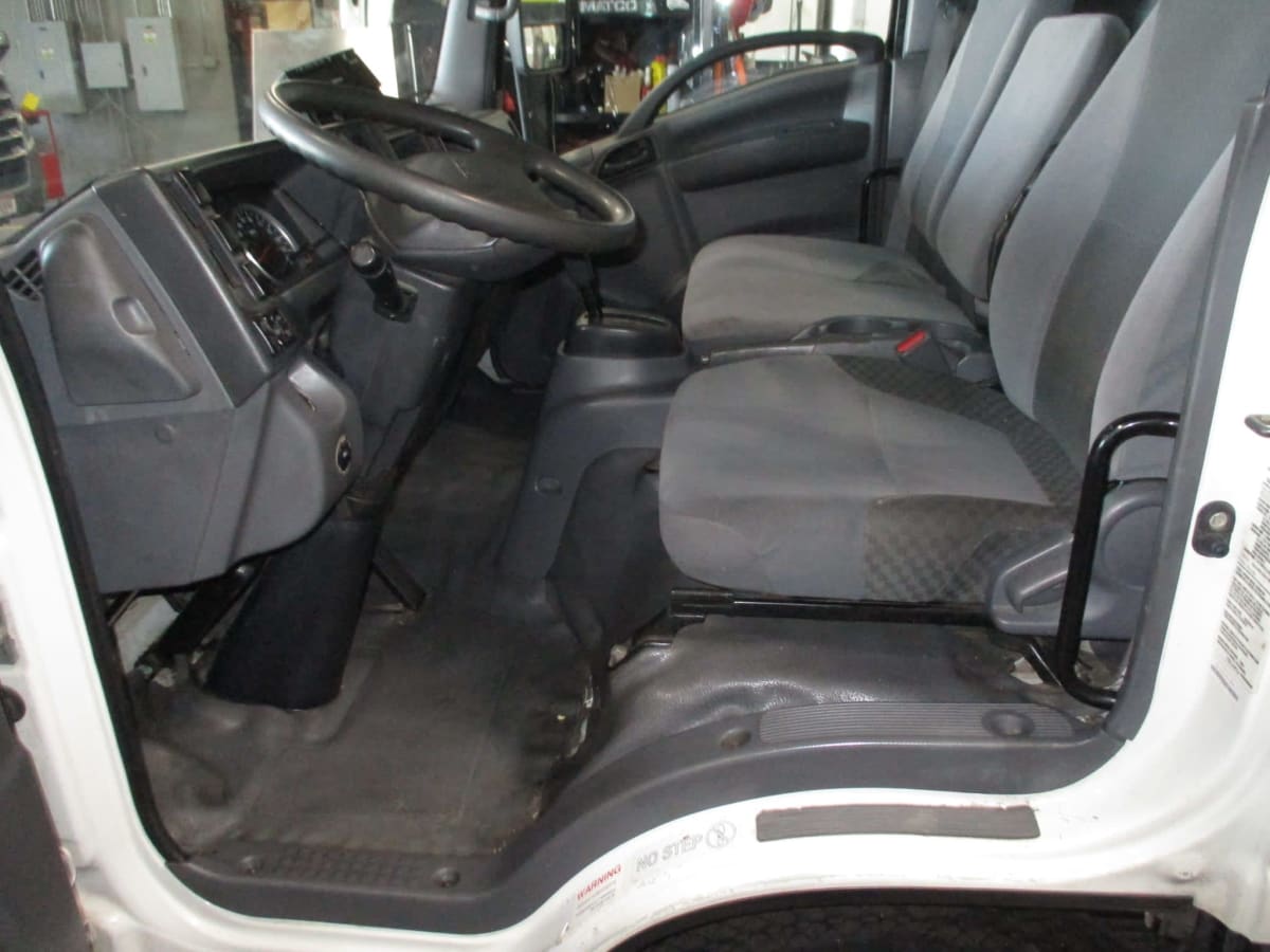 2016 Isuzu NPR 658370