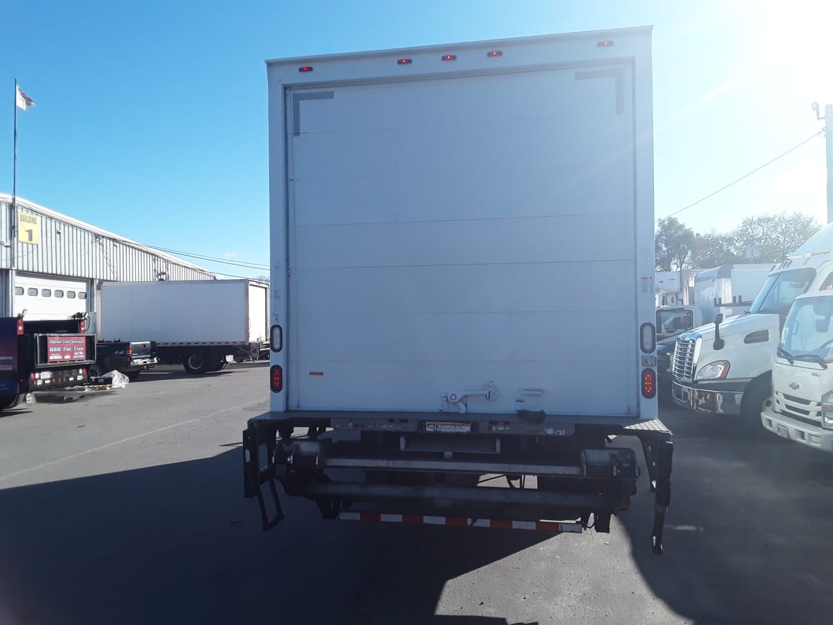 2016 Freightliner/Mercedes M2 106 658528