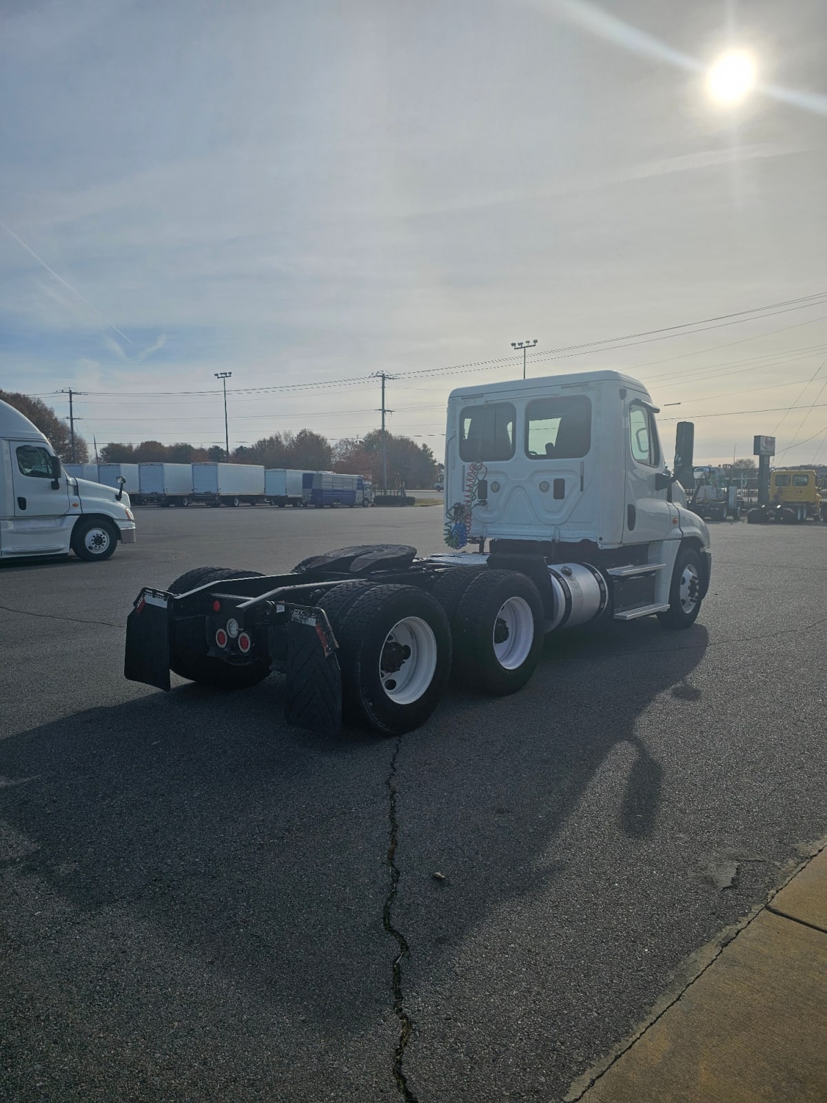 2016 Freightliner/Mercedes CASCADIA 125 658759