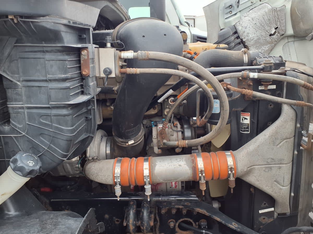 2016 Freightliner - image 13