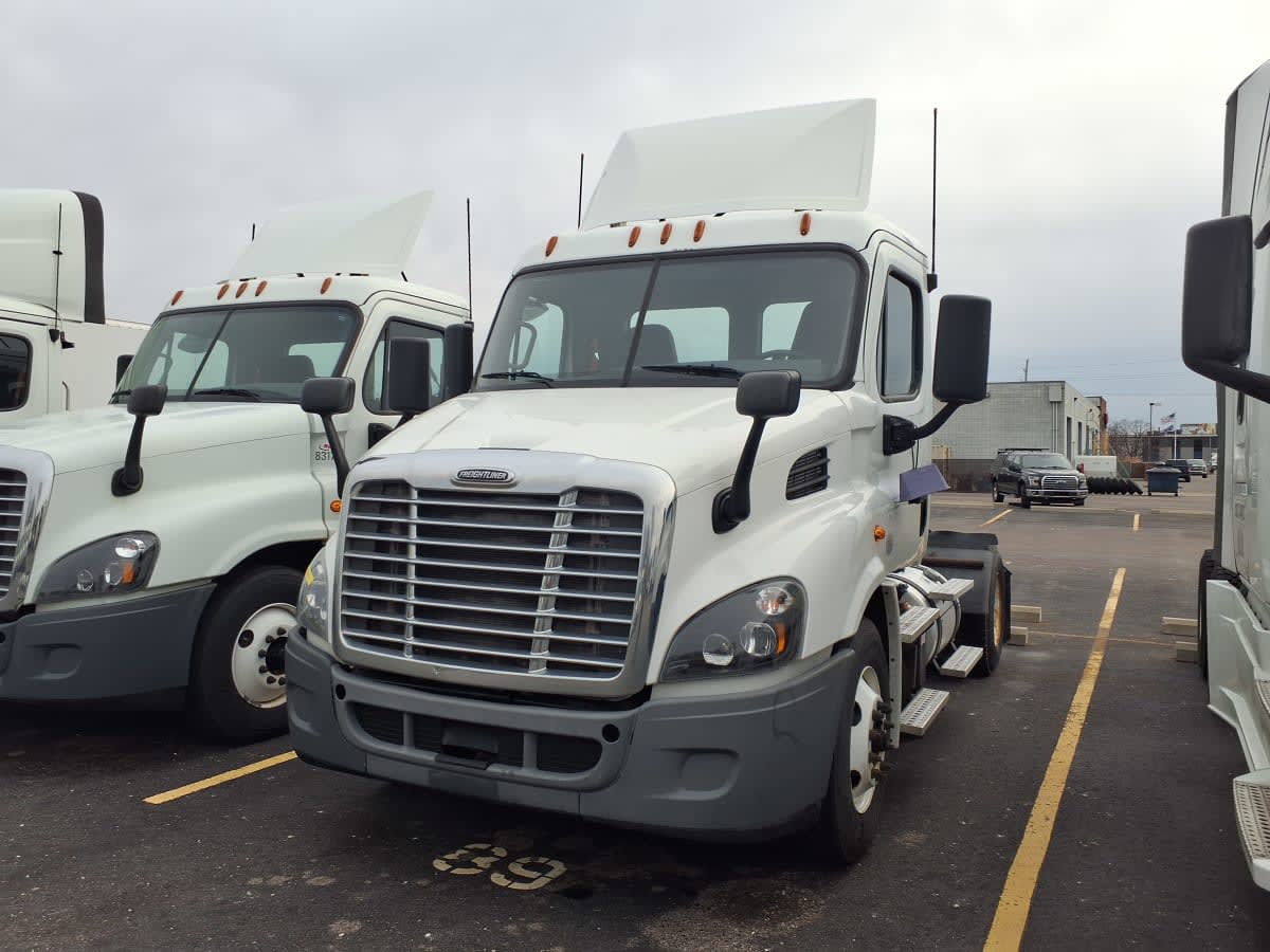 2016 Freightliner - image 1