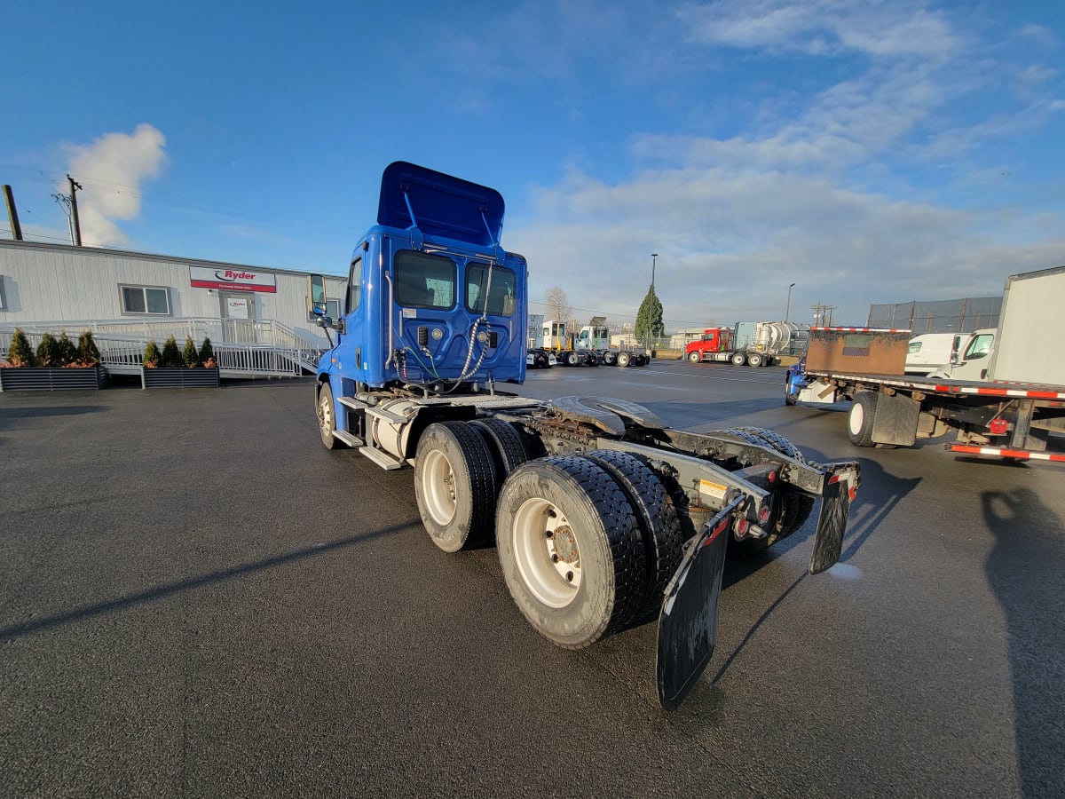 2016 Freightliner/Mercedes CASCADIA 125 658784