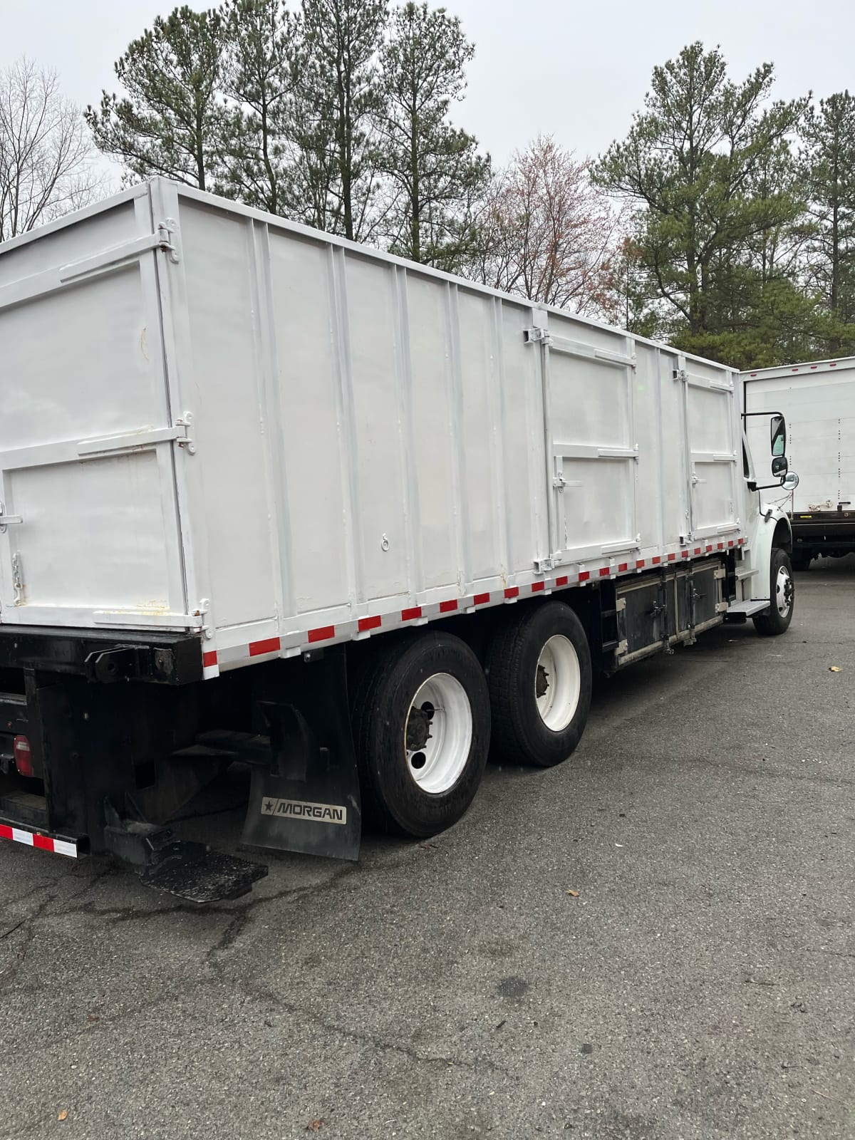 2016 Freightliner/Mercedes M2 106 658809