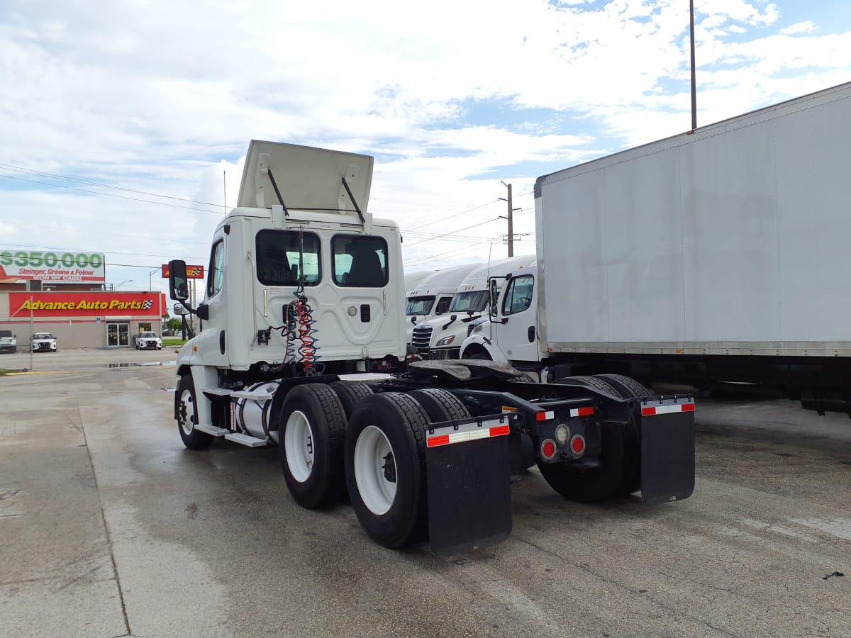 2016 Freightliner/Mercedes CASCADIA 125 659035