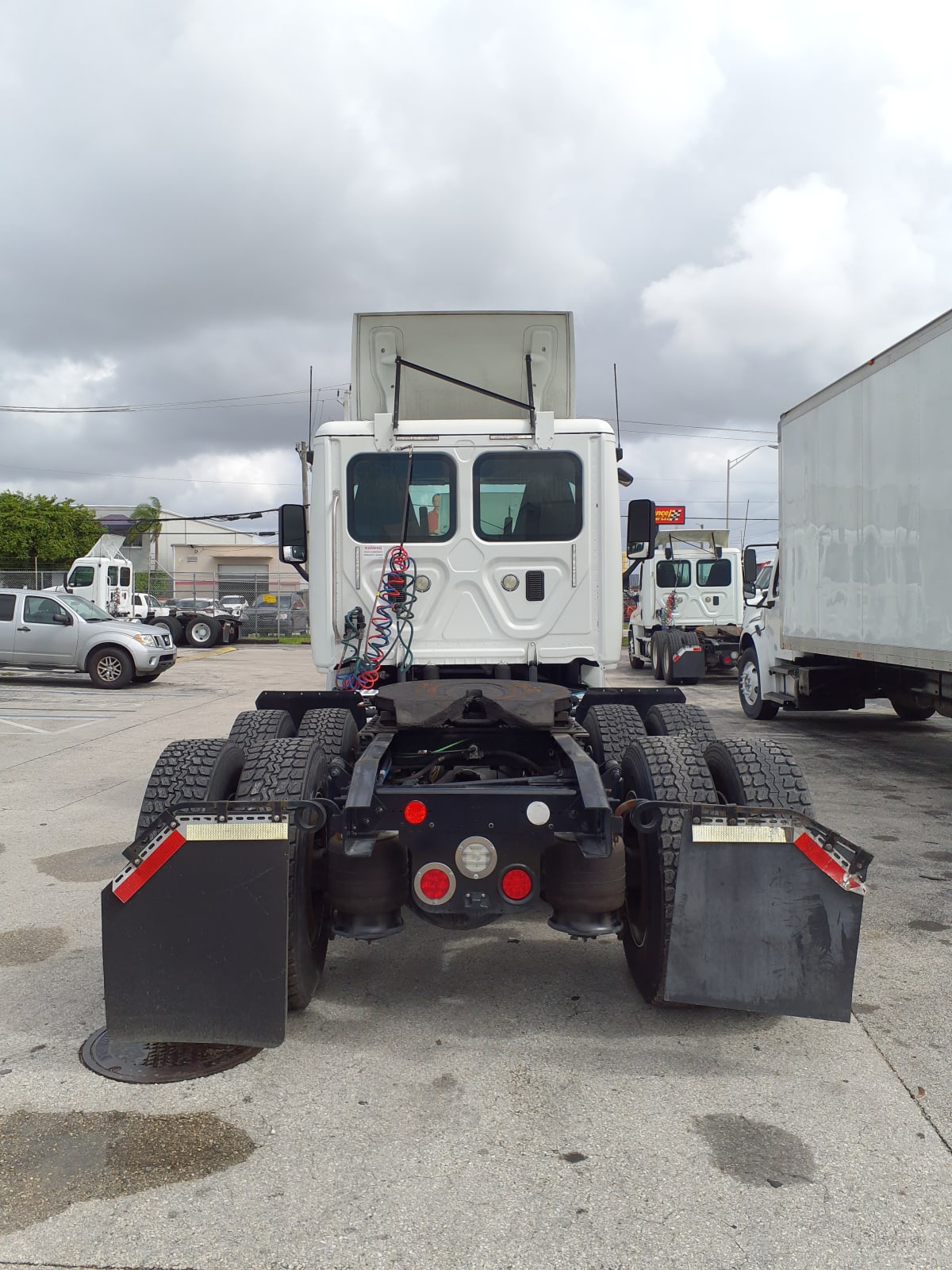 2016 Freightliner/Mercedes CASCADIA 125 659039