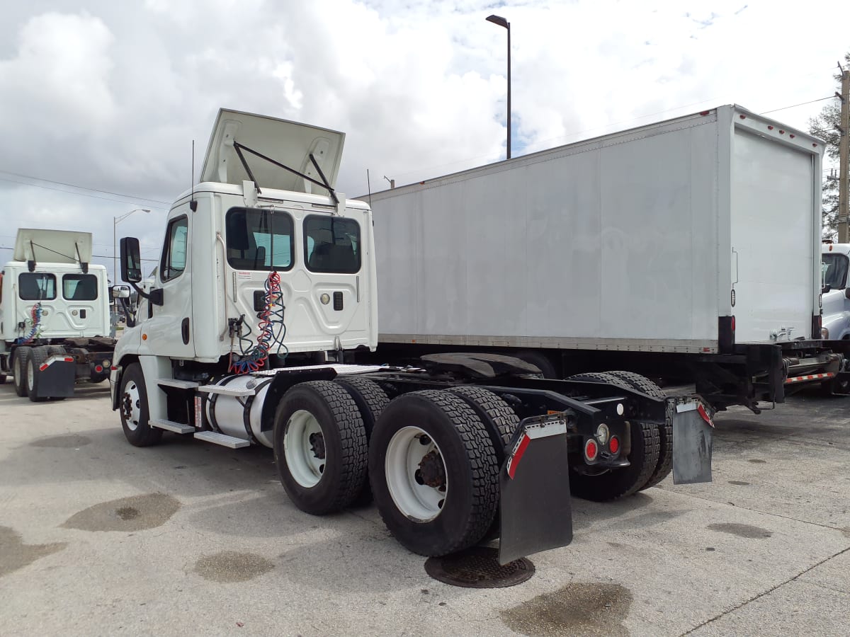 2016 Freightliner/Mercedes CASCADIA 125 659039